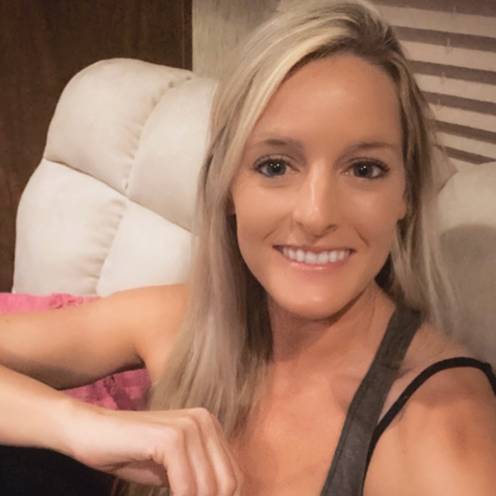 Meet your Posher, Alli